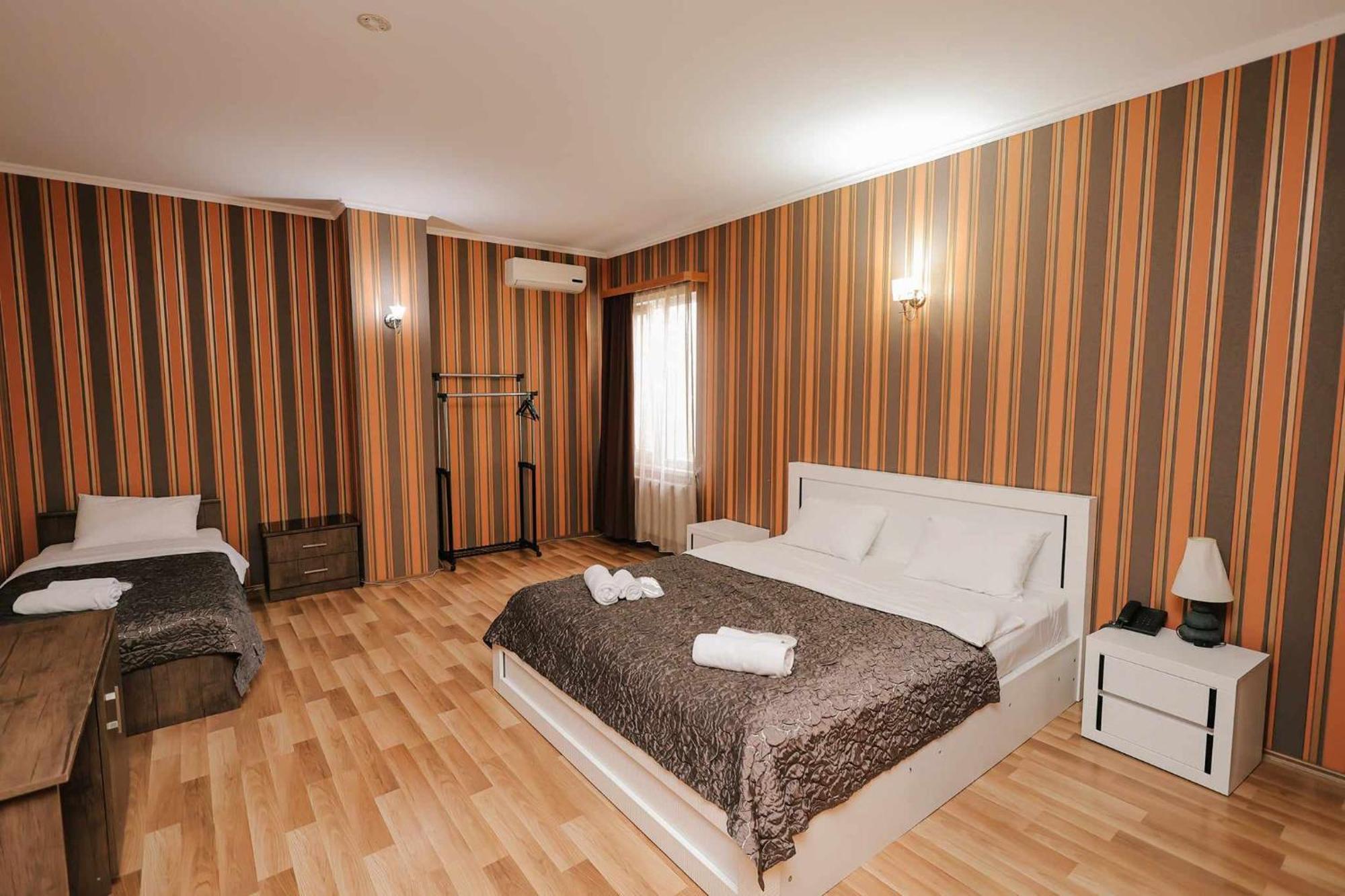 Hotel Darchi Tiflis Exterior foto
