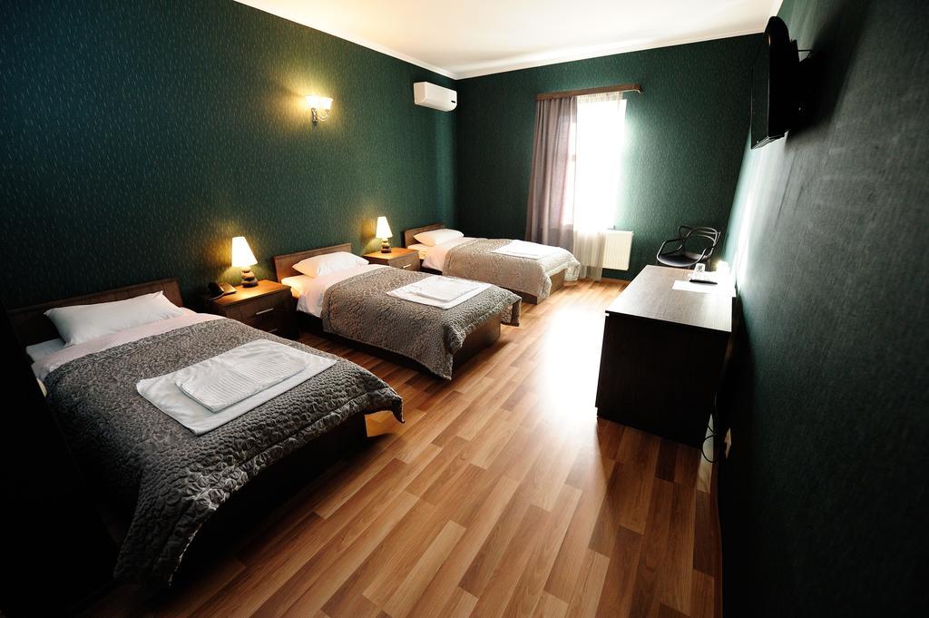 Hotel Darchi Tiflis Habitación foto